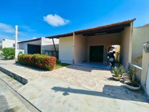 Casa térrea no condomínio de casas queridinho da Cophab / Parque das Nações!